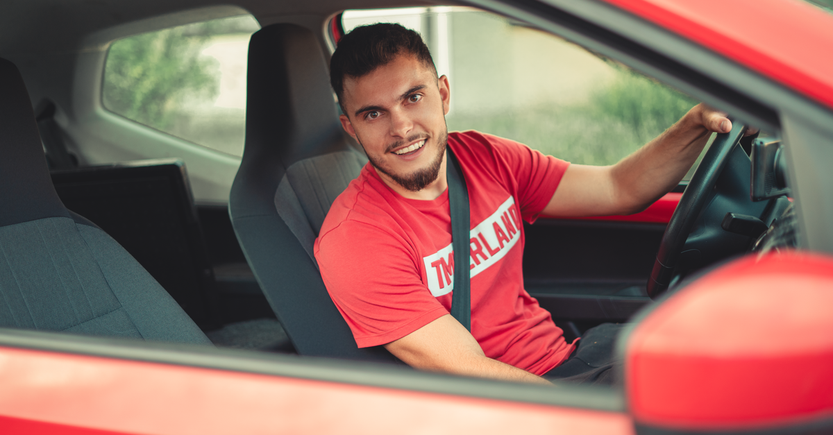 How to Manage Your Driving Lessons Around Your Job